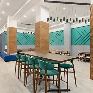 Lic - Laguardia West, An Ihg Hotel New York